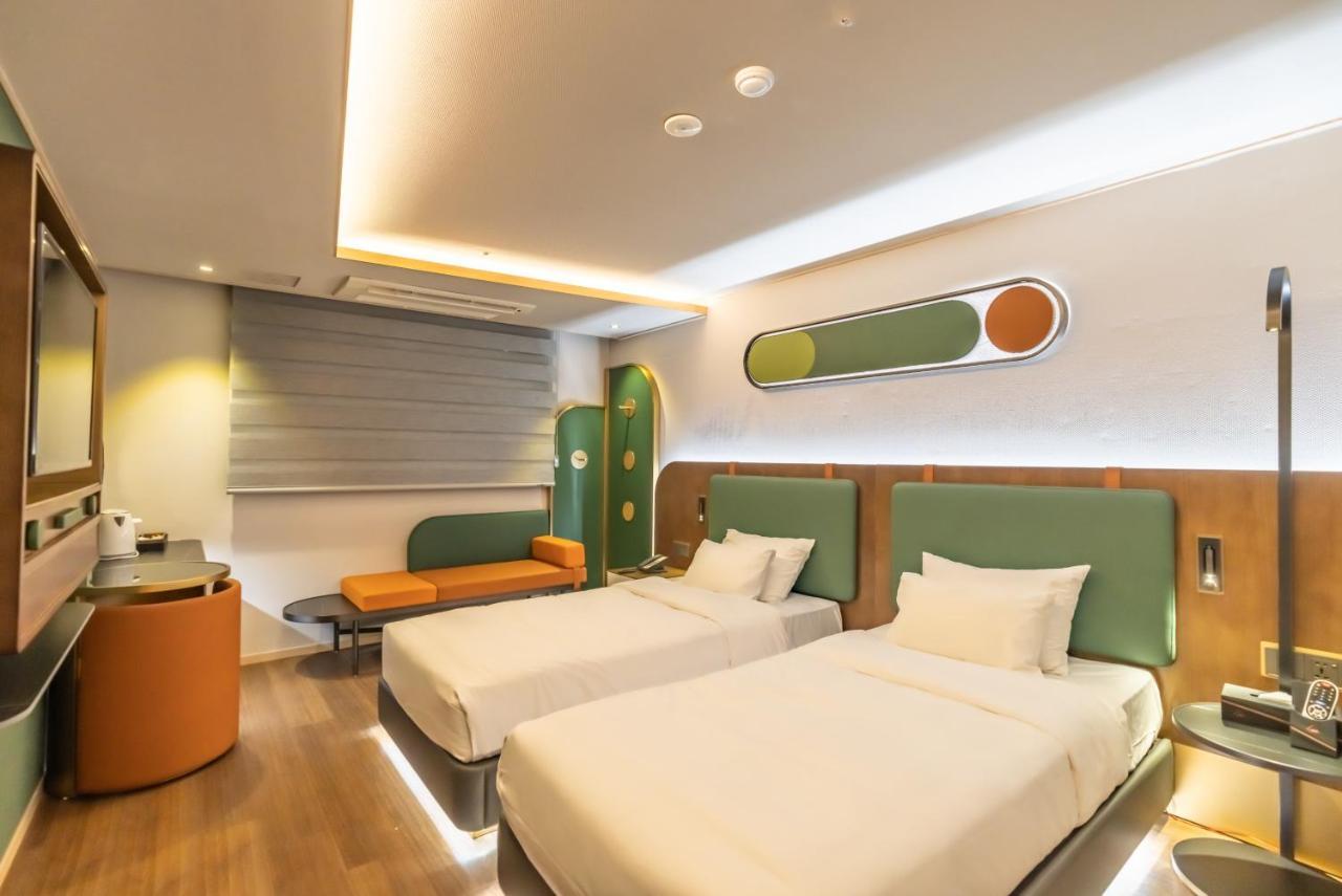 L&L Central Hotel Jeju Ngoại thất bức ảnh
